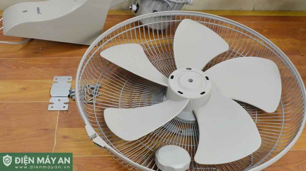 Quạt treo tường Hatari 5 cánh IW22M1 199W